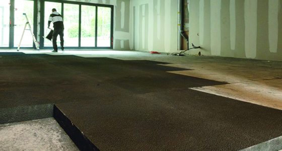 Knauf applique ses solutions d’isolant PSE aux sols